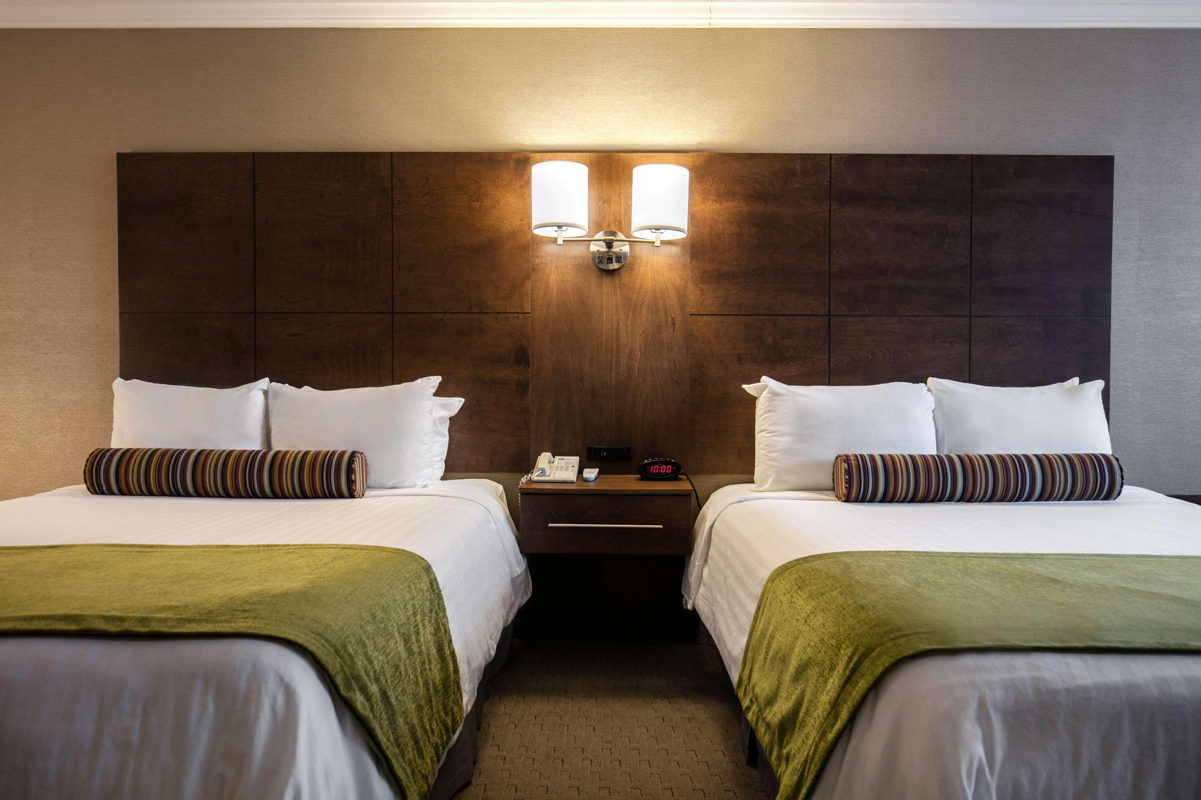 Best Western Ville-Marie Hotel & Suites Монреаль Экстерьер фото