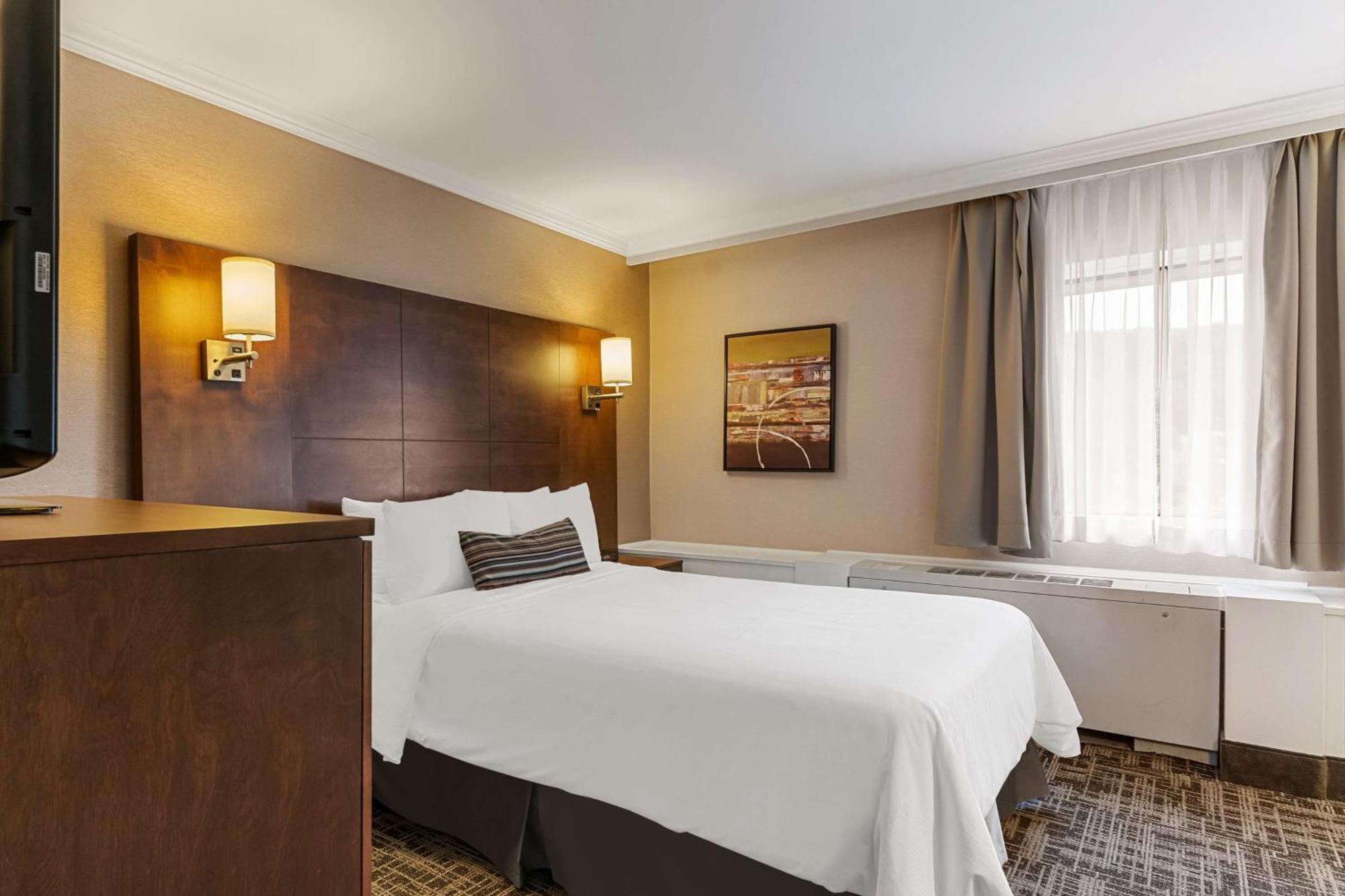Best Western Ville-Marie Hotel & Suites Монреаль Экстерьер фото