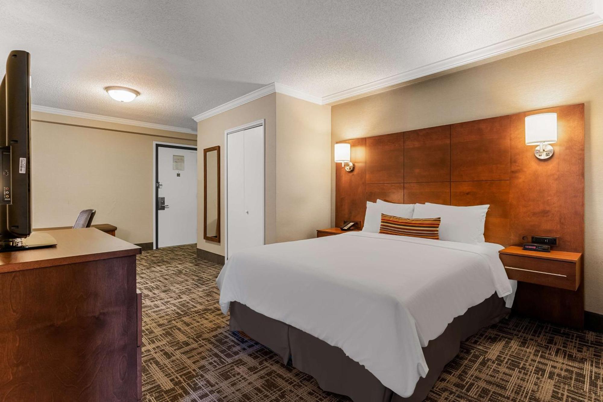 Best Western Ville-Marie Hotel & Suites Монреаль Экстерьер фото