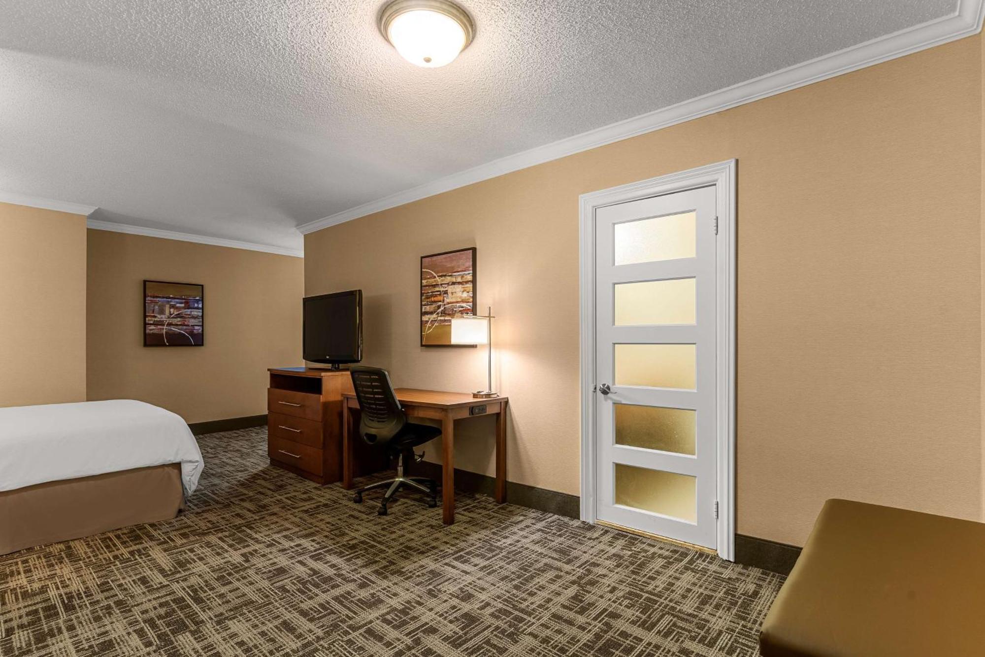Best Western Ville-Marie Hotel & Suites Монреаль Экстерьер фото