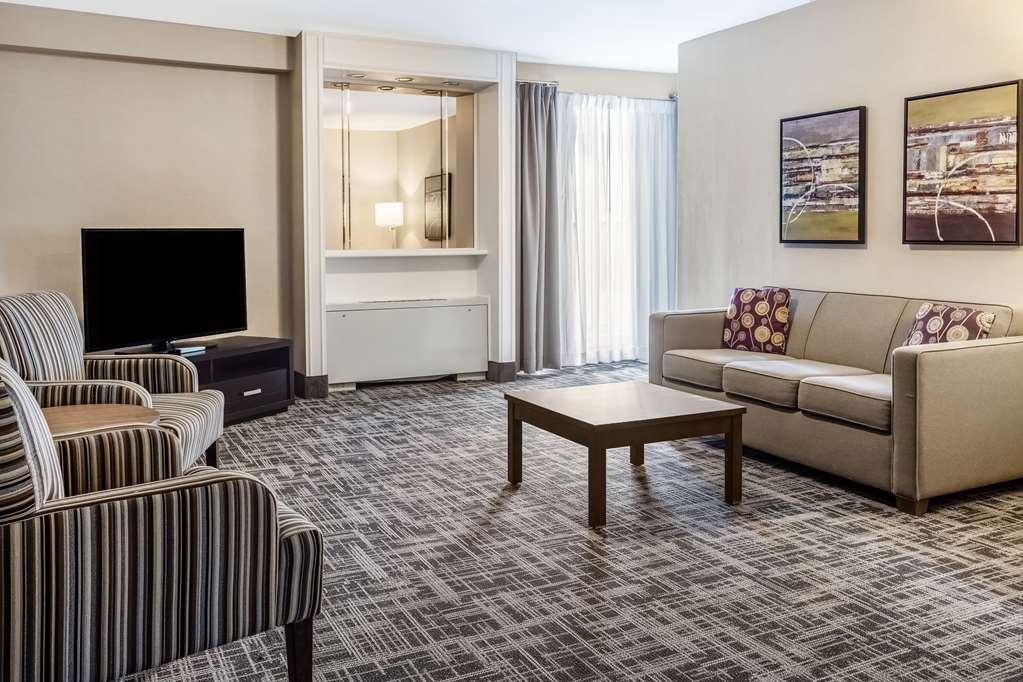 Best Western Ville-Marie Hotel & Suites Монреаль Номер фото